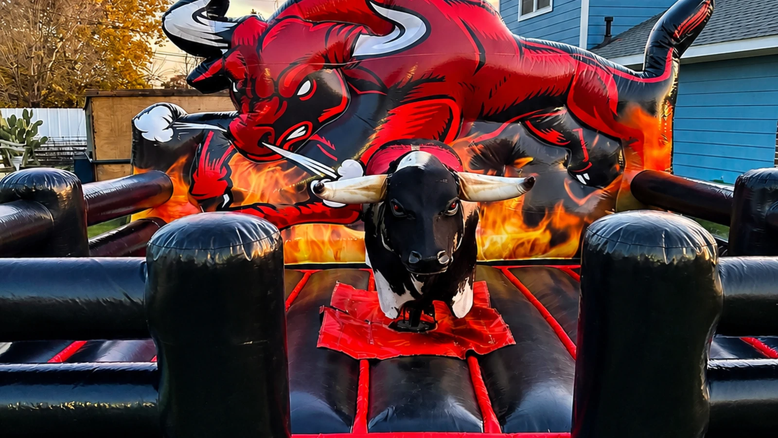Mechanical bull rental setup by Creasiones Nerys